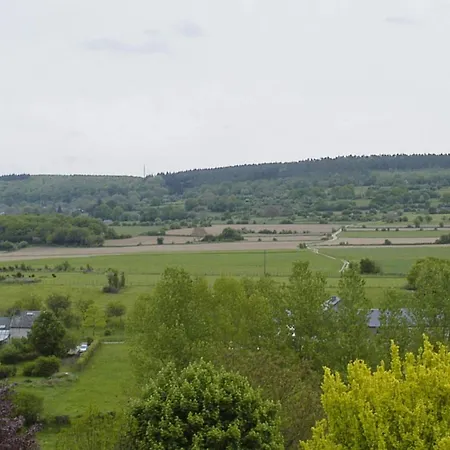 בית נופש In The Ardennes With Fitness And Sauna *