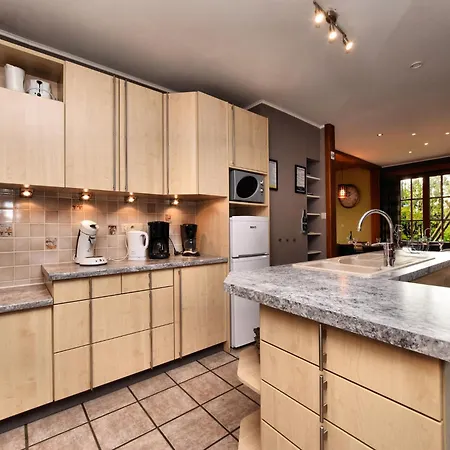 Hillside Family 펜션