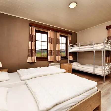 펜션 Hillside Family 더뷔