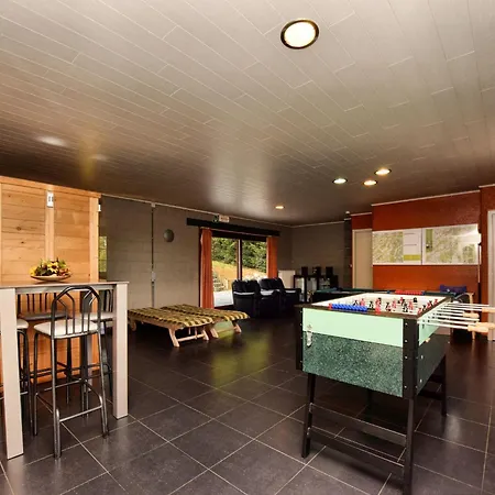 Hillside Family 펜션 더뷔